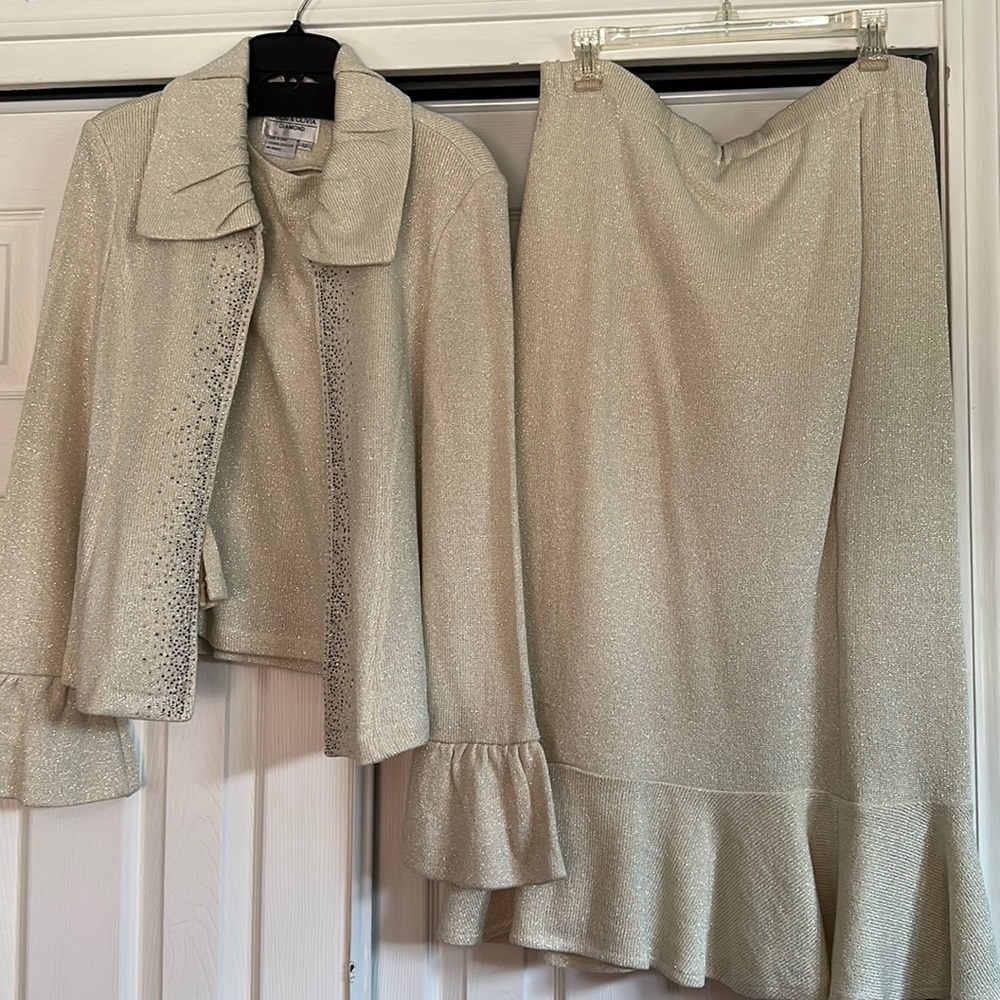 Love 3 piece Todd and Oliva knit suit